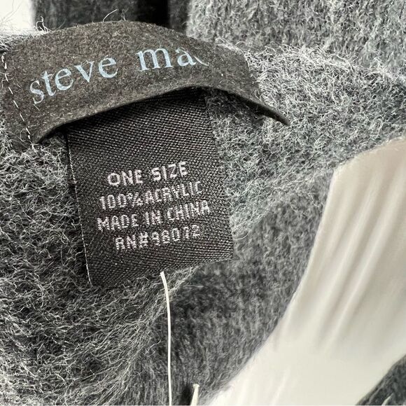 Steve  Madden Blanket Scarf - Picture 3 of 4